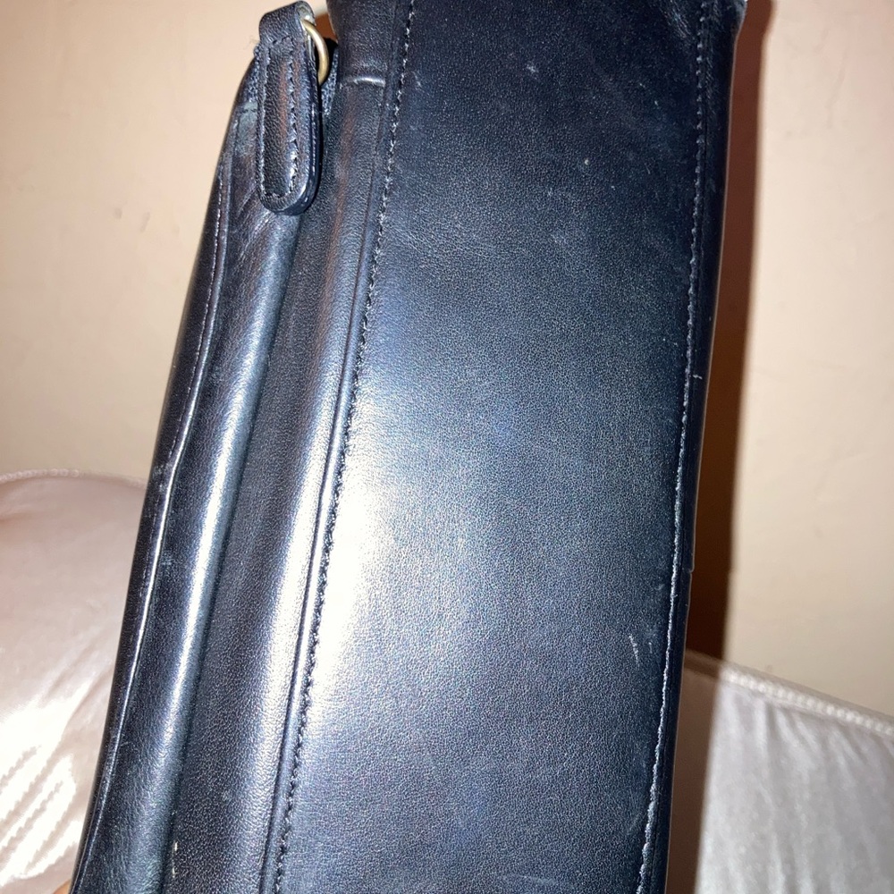 Fossil Black Leather Satchel with Structured Design - Picture 15 of 16